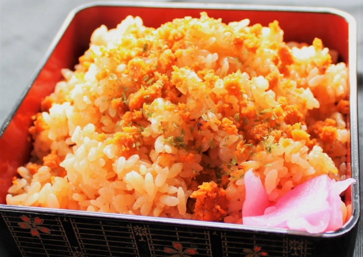 10_もぐらんぴあみなとオアシス_北限の海女のうにご飯